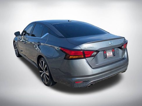 Used 2020 Nissan Altima 2.5 SR FWD image 5