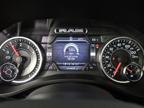 Used 2020 RAM 1500 Laramie AWD/4WD image 26