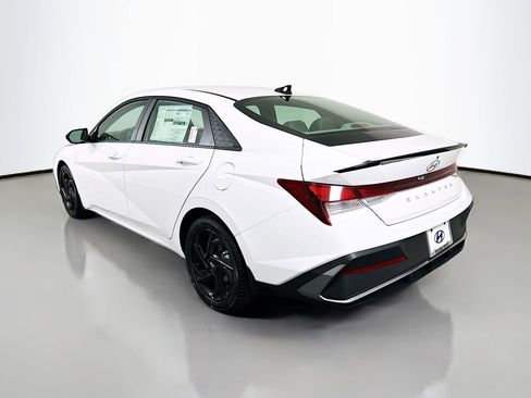 New 2026 Hyundai Elantra Sport image 7