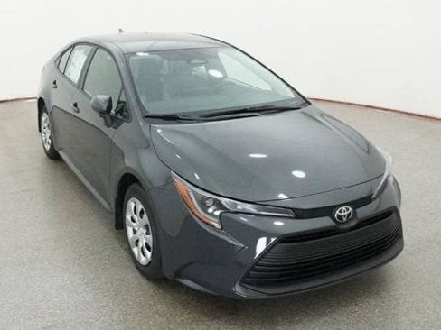 New 2026 Toyota Corolla LE FWD image 14