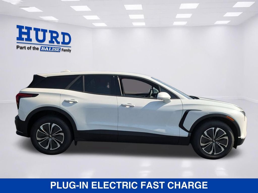 New 2025 Chevrolet Blazer EV LT AWD/4WD image 2