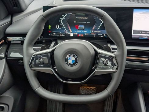 Certified 2026 BMW 530i image 17