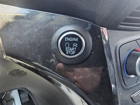 Used 2019 Ford Escape SE AWD/4WD image 37