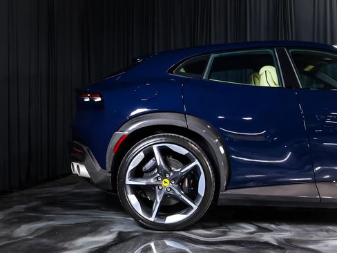 Used 2026 Ferrari Purosangue AWD/4WD image 3