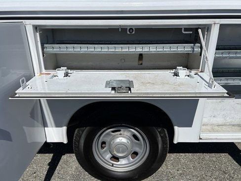 Used 2019 Ford F350 XL w/ Power Equipment Group image 65