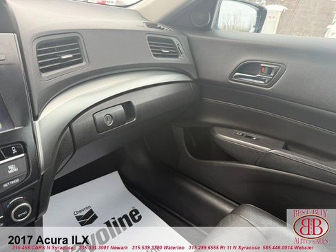 Used 2017 Acura ILX image 10