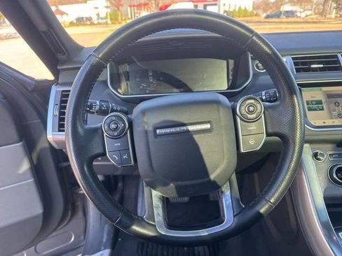 Used 2017 Land Rover Range Rover Sport HSE image 27