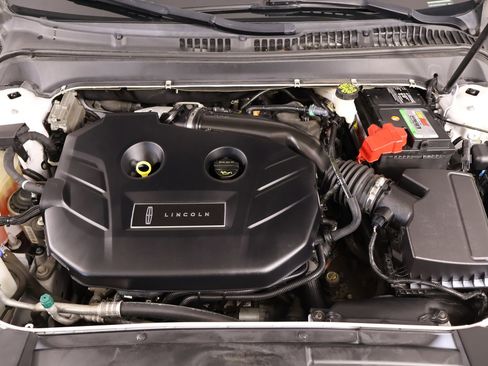 Used 2017 Lincoln MKZ Select w/ Technology Package image 18