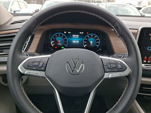 New 2026 Volkswagen Atlas SE image 10