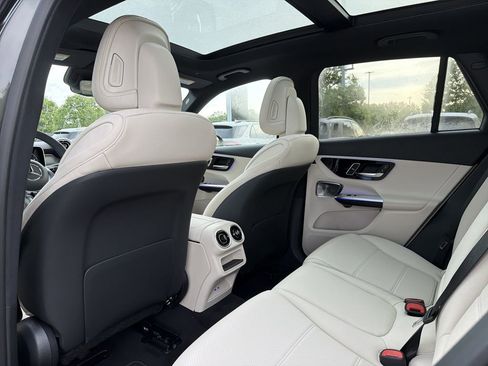 New 2026 Mercedes-Benz GLC 300 4MATIC image 12
