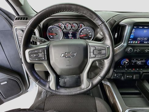 Used 2022 Chevrolet Silverado 1500 LT Trail Boss w/ Convenience Package II AWD/4WD image 13
