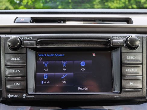 Used 2014 Toyota RAV4 XLE w/ Preferred Accessory Package AWD/4WD image 9