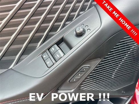 Used 2024 Dodge Charger R/T w/ Plus Group image 17