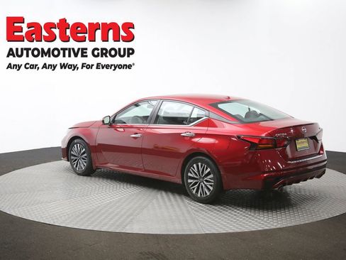 Used 2023 Nissan Altima 2.5 SV w/ SV Premium Package image 64