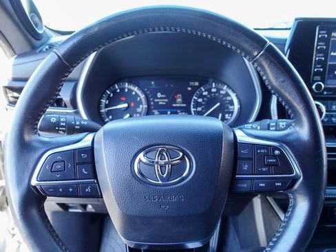 Certified 2021 Toyota Highlander XSE image 15