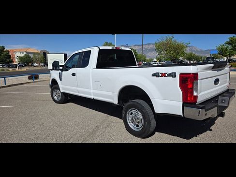 Used 2018 Ford F250 XL w/ Power Equipment Group AWD/4WD image 10