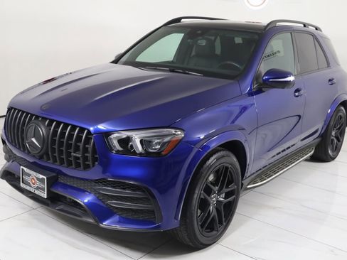 Used 2022 Mercedes-Benz GLE 53 AMG 4MATIC w/ 3rd Row Seat Package image 26