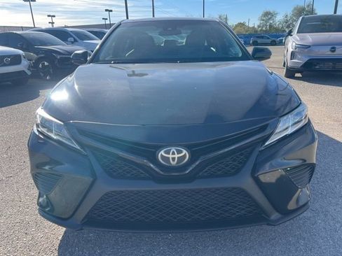 Used 2019 Toyota Camry SE w/ Carpet Mat Package image 8