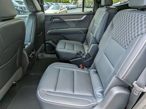 New 2026 GMC Acadia Denali w/ Super Cruise Package FWD image 15