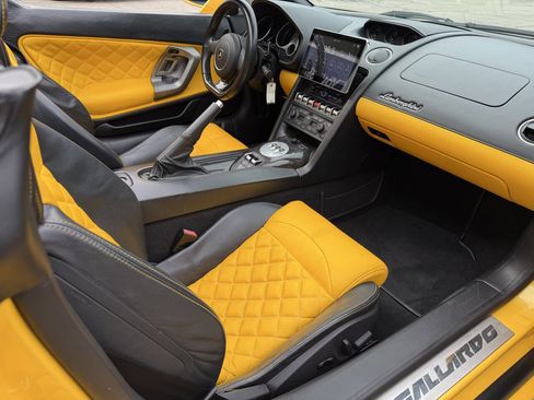 Used 2011 Lamborghini Gallardo LP 560-4 image 31