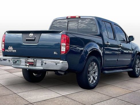 Used 2019 Nissan Frontier SL RWD image 13