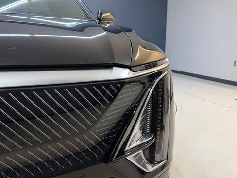 Certified 2024 Cadillac Lyriq Luxury RWD image 11