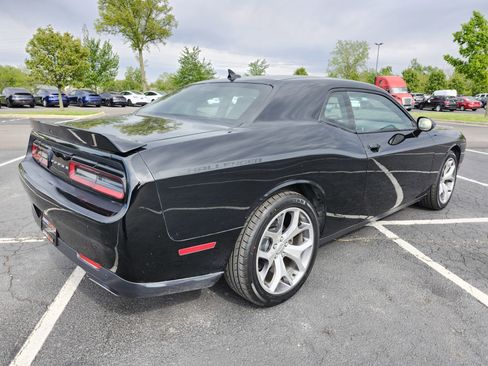 Used 2015 Dodge Challenger SXT Plus RWD image 17