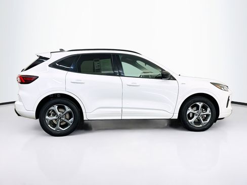 Used 2023 Ford Escape ST-Line image 10