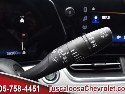 Certified 2025 Chevrolet Trax LT FWD image 28