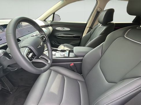 Certified 2026 Genesis GV70 2.5T AWD/4WD image 14