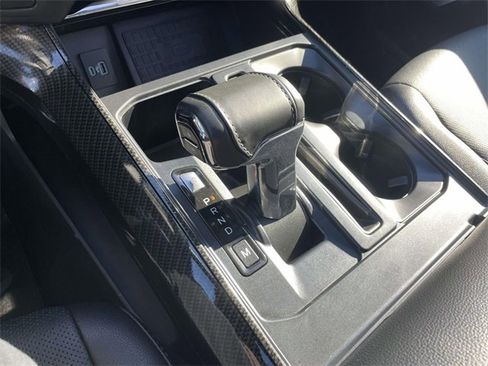 Used 2022 Ford F150 Lariat w/ Equipment Group 502A High image 25