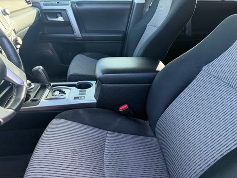 Used 2016 Toyota 4Runner SR5 image 15