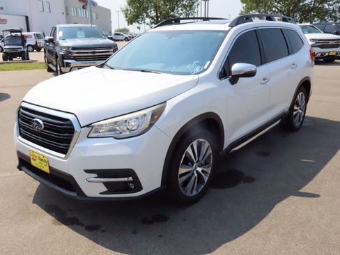 Used 2019 Subaru Ascent Touring w/ Popular Package #3 AWD/4WD image 3