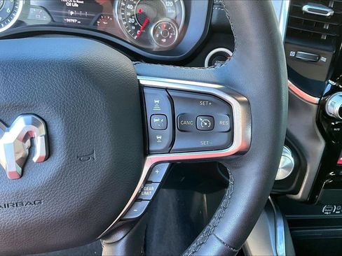Used 2025 RAM 1500 Laramie AWD/4WD image 13
