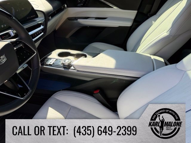 Used 2024 Cadillac Lyriq Luxury AWD/4WD image 23