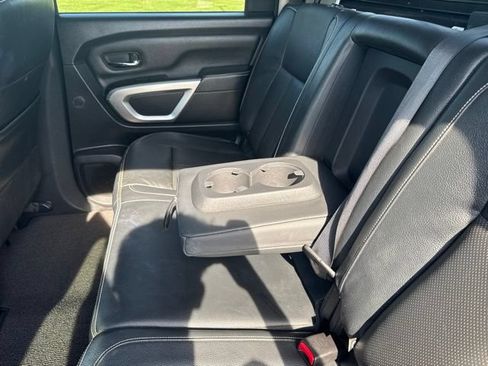 Used 2019 Nissan Titan PRO-4X AWD/4WD image 40