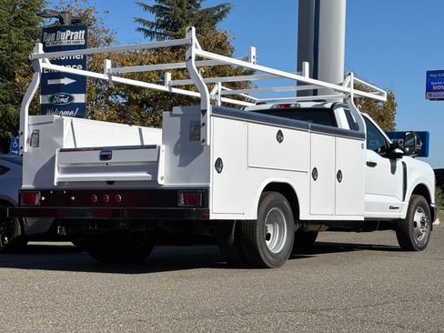 New 2025 Ford F350 XL w/ XL Chrome Package image 4