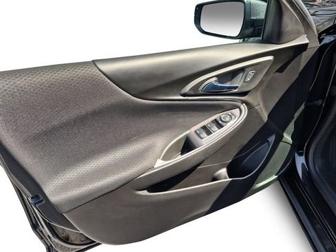 Used 2022 Chevrolet Malibu LS FWD image 11
