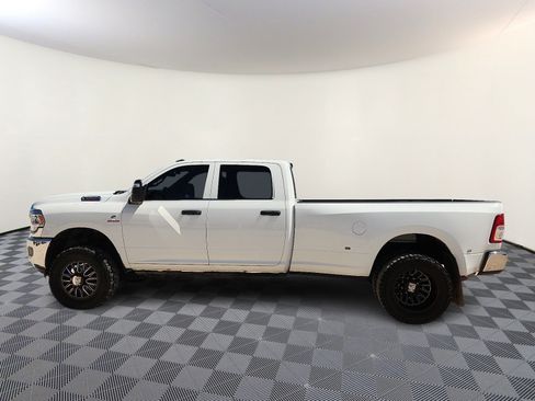 Used 2024 RAM 3500 Tradesman w/ Chrome Appearance Group AWD/4WD image 2