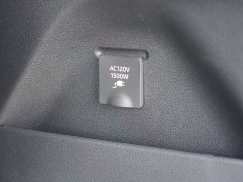 Certified 2025 Toyota Sienna Platinum AWD/4WD image 62