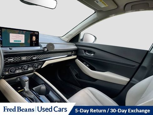 Used 2023 Honda Accord Touring image 29