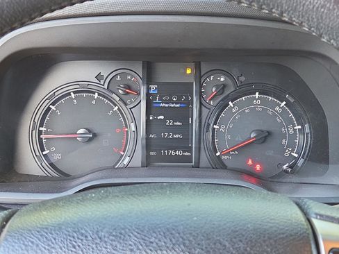 Used 2021 Toyota 4Runner SR5 Premium w/ Moonroof Package AWD/4WD image 12