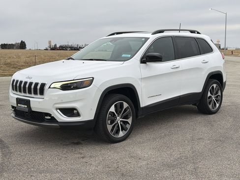 Used 2022 Jeep Cherokee Limited w/ Elite Package image 2