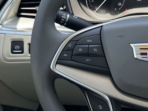 New 2025 Cadillac XT5 Premium Luxury image 12