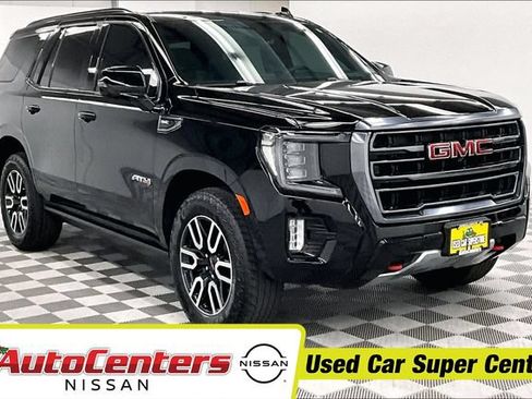 Used 2023 GMC Yukon AT4 w/ Technology Package AWD/4WD image 1