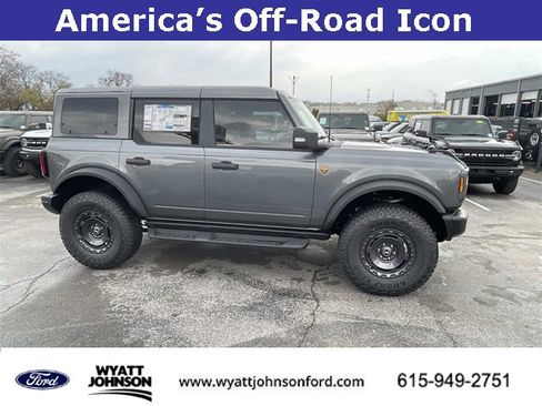 New 2025 Ford Bronco Badlands image 2