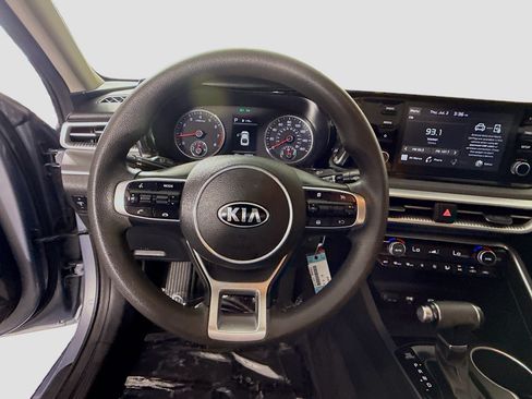 Used 2021 Kia K5 LX FWD image 13