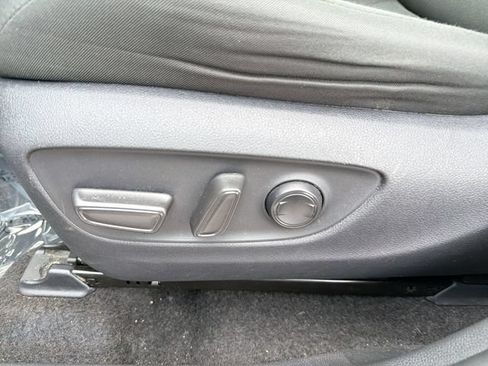 Used 2024 Toyota RAV4 XLE FWD image 16