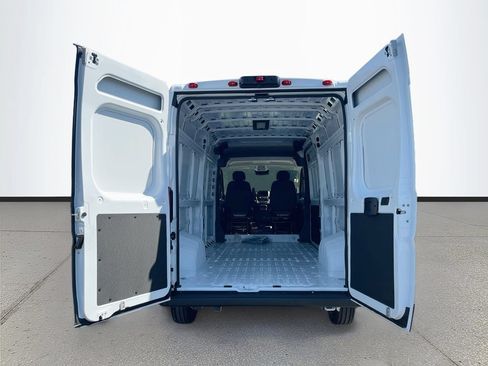 New 2026 RAM ProMaster 2500 w/ Convenience Group FWD image 22
