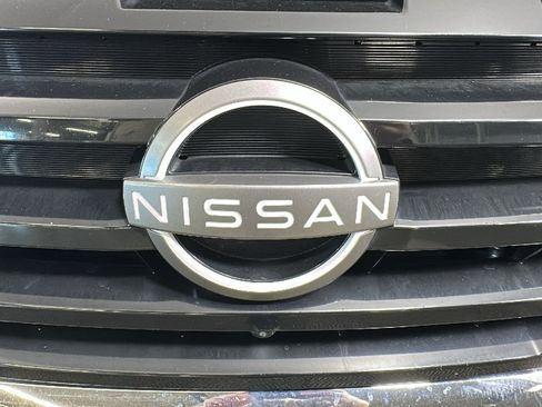Used 2023 Nissan Pathfinder SL w/ SL Premium Package AWD/4WD image 8